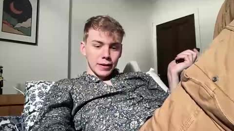 Snapshot of scottish_twink01 chatting on January 18, 2025, 4:21 pm danny online show from January 18, 2025, 4:21 pm