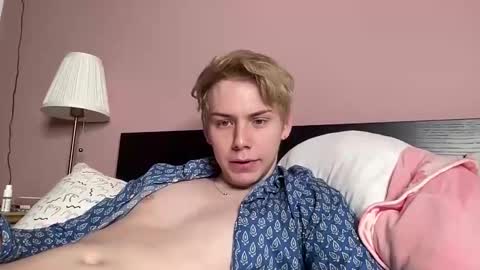 Snapshot of scottish_twink01 chatting on September 12, 2025, 4:07 pm danny online show from September 12, 2025, 4:07 pm