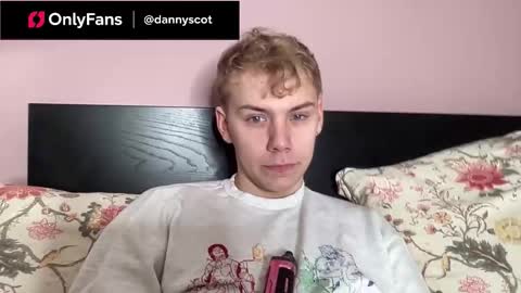 Snapshot of scottish_twink01 chatting on October 11, 2025, 11:09 am danny online show from October 11, 2025, 11:09 am