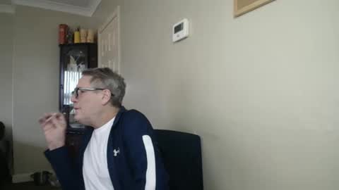 James online show from November 13, 2025, 11:42 am