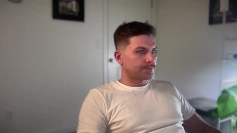 Snapshot of scottybeam chatting on January 15, 2025, 2:49 am Scotty online show from January 15, 2025, 2:49 am