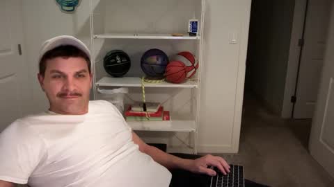 Snapshot of scottybeam chatting on February 20, 2025, 10:16 am Scotty online show from February 20, 2025, 10:16 am