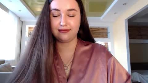 Snapshot of sea_cocktail chatting on December 15, 2024, 9:45 am Elizabeth  online show from December 15, 2024, 9:45 am