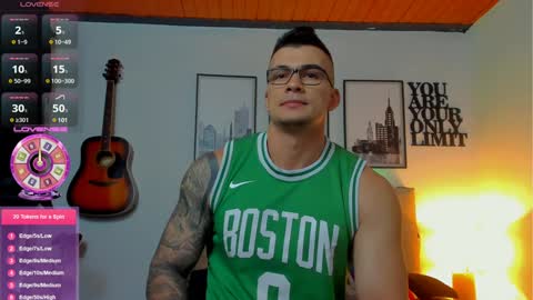 Sean Carrera online show from December 18, 2024, 1:34 pm