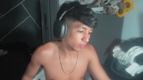 Snapshot of sean_scoth2 chatting on January 20, 2025, 7:14 pm Sean Scoth online show from January 20, 2025, 7:14 pm