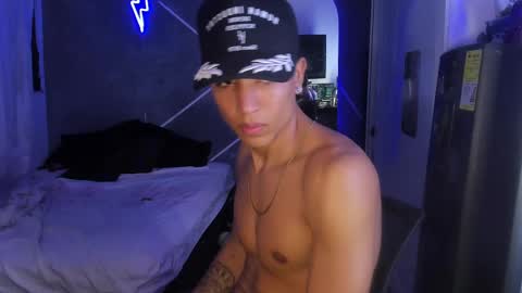 Snapshot of sean_scoth2 chatting on February 19, 2025, 5:49 am Sean Scoth online show from February 19, 2025, 5:49 am