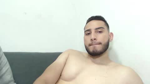 seank_noszka online show from March 2, 2025, 9:01 pm