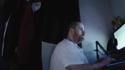 seanv26 online show from March 11, 2025, 2:43 am