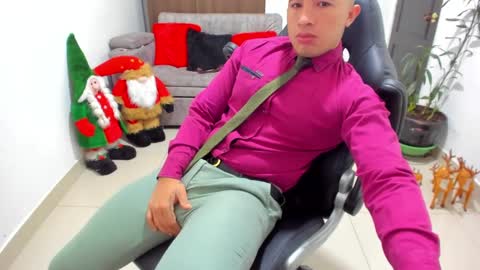 juan  sebastian online show from December 29, 2024, 1:38 pm