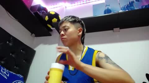 Snapshot of sebastian_posse chatting on February 27, 2026, 4:01 am Myystiic online show from February 27, 2026, 4:01 am