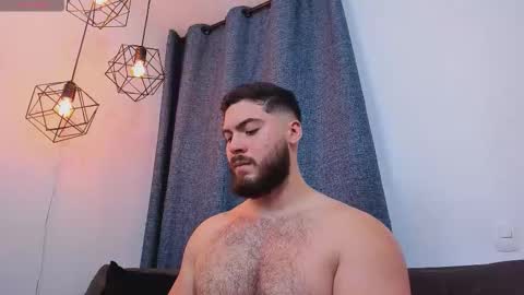 Instagram jeanpaulfit  online show from March 26, 2026, 10:48 pm