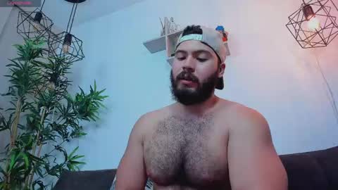 Snapshot of sebastianvilla__ chatting on May 7, 2026, 1:22 am Instagram jeanpaulfit online show from May 7, 2026, 1:22 am