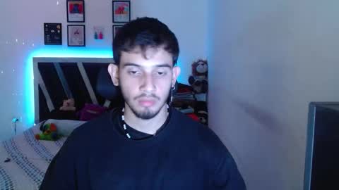 Snapshot of sebasxxl12 chatting on February 5, 2026, 12:15 am Sebas online show from February 5, 2026, 12:15 am