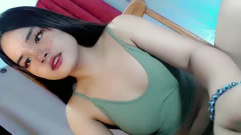 kwen online show from December 19, 2025, 4:58 pm