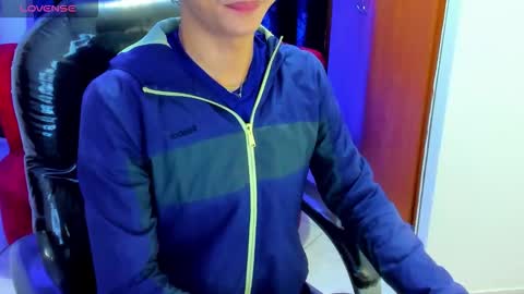 Snapshot of secret_justin chatting on November 26, 2025, 12:28 pm JUSTIN online show from November 26, 2025, 12:28 pm