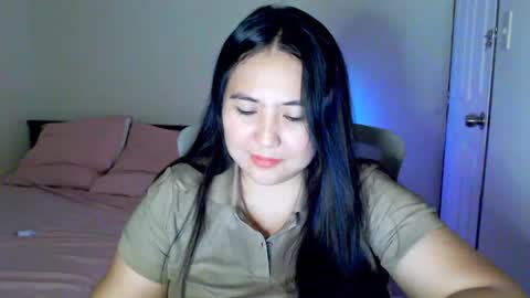 Snapshot of secretlover010101 chatting on May 9, 2026, 7:02 am MILAN online show from May 9, 2026, 7:02 am