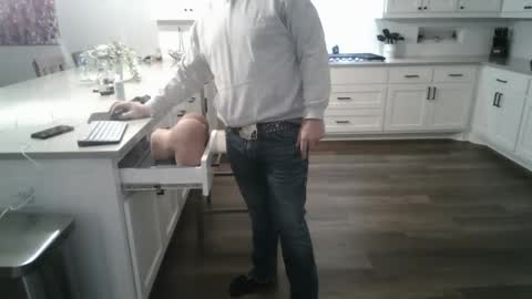 Snapshot of secretlyseductive9399 chatting on January 11, 2025, 5:10 am secretlyseductive9399 online show from January 11, 2025, 5:10 am