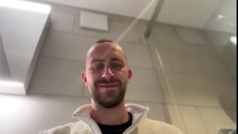 seducemepleae online show from October 18, 2025, 6:08 pm