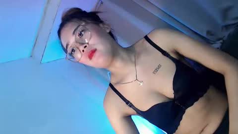 seducing_angela online show from September 28, 2025, 11:43 pm