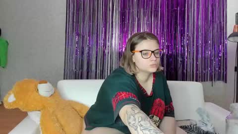 seductive_she_wolf online show from February 16, 2025, 12:30 am