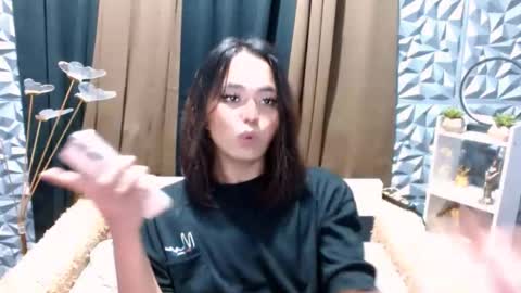 Lala online show from September 19, 2025, 2:02 am