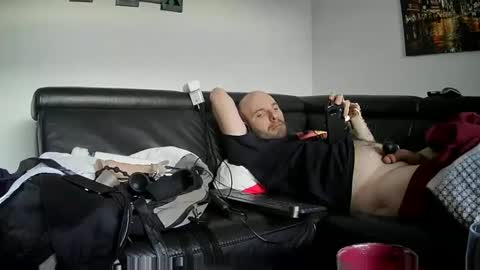 Snapshot of seeebi chatting on January 1, 2025, 7:41 am Sebastian online show from January 1, 2025, 7:41 am