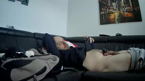 Snapshot of seeebi chatting on February 1, 2025, 1:20 pm Sebastian online show from February 1, 2025, 1:20 pm