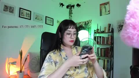 Snapshot of segismunda chatting on May 28, 2026, 11:57 pm Luciana online show from May 28, 2026, 11:57 pm
