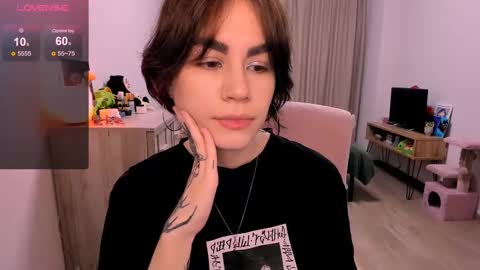 Snapshot of selectrra chatting on February 17, 2025, 11:55 am selectrra online show from February 17, 2025, 11:55 am