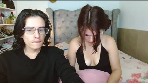 Snapshot of selena_and_andress chatting on March 31, 2026, 11:21 am Selena Andress online show from March 31, 2026, 11:21 am