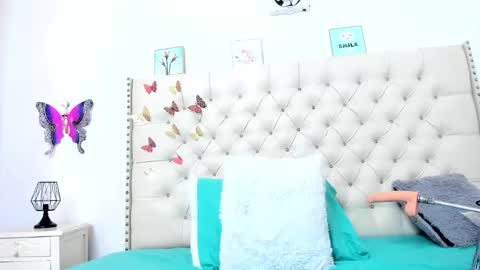 selena_beautyy online show from December 20, 2025, 6:48 pm