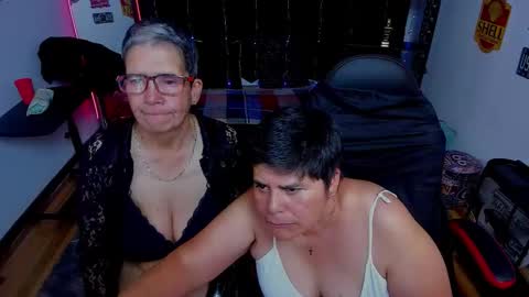 Selena online show from October 29, 2025, 5:10 am