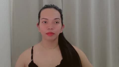 Snapshot of selena_fuckdoll chatting on December 21, 2024, 9:33 am Selena online show from December 21, 2024, 9:33 am