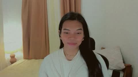 Snapshot of selena_fuckdoll chatting on December 19, 2025, 3:35 am Selena online show from December 19, 2025, 3:35 am