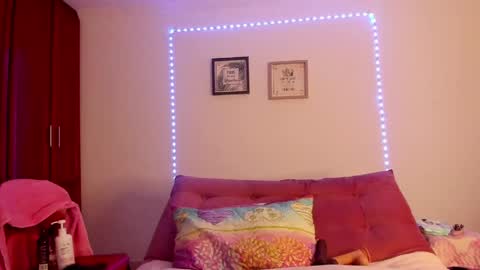 Karen online show from April 3, 2026, 1:42 pm