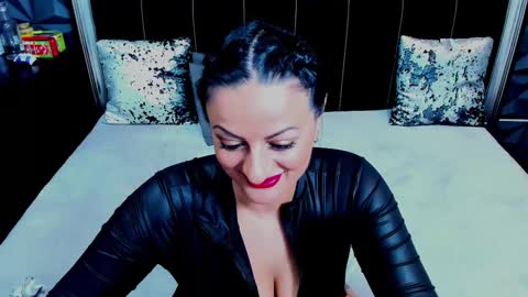 Selene online show from February 28, 2025, 9:36 am