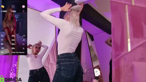 Selena online show from October 27, 2025, 8:07 am