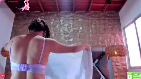 selene__lopez_ online show from March 22, 2026, 7:50 pm