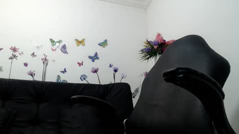selene online show from June 6, 2026, 3:17 pm