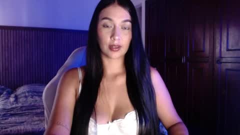 INDEPENDENT  model Instagram  selenevega08 online show from April 8, 2026, 3:56 pm