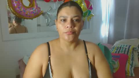 Selenna1 online show from October 7, 2025, 12:24 pm