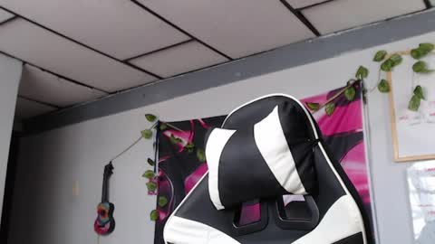 Ask me online show from April 1, 2026, 1:41 pm