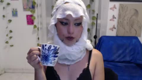 Ask me online show from June 10, 2026, 1:06 am
