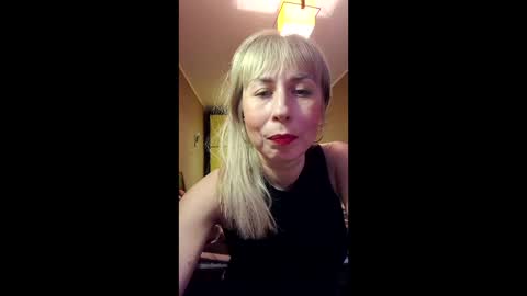 SelinaLovqx online show from February 25, 2026, 1:32 pm