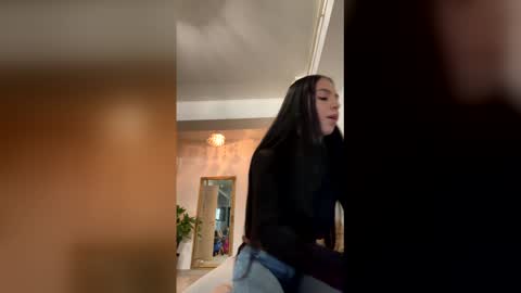 Selin online show from December 5, 2025, 7:50 am