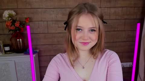 SelinSwarovski online show from March 1, 2025, 4:44 pm