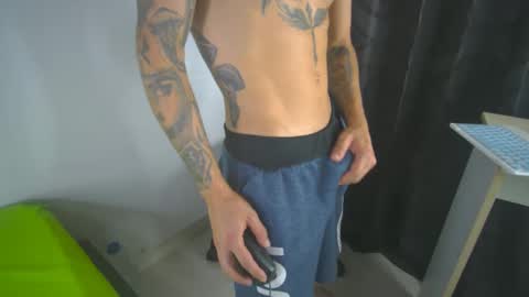 sem_alas online show from February 27, 2025, 1:48 am