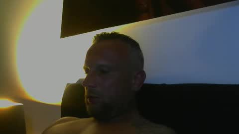 Snapshot of sence08 chatting on September 18, 2025, 5:15 pm sence08 online show from September 18, 2025, 5:15 pm