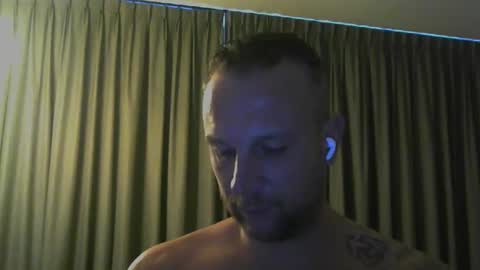 sence08 online show from February 3, 2026, 2:33 pm