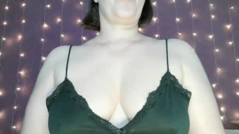 send me online show from April 5, 2026, 4:53 am